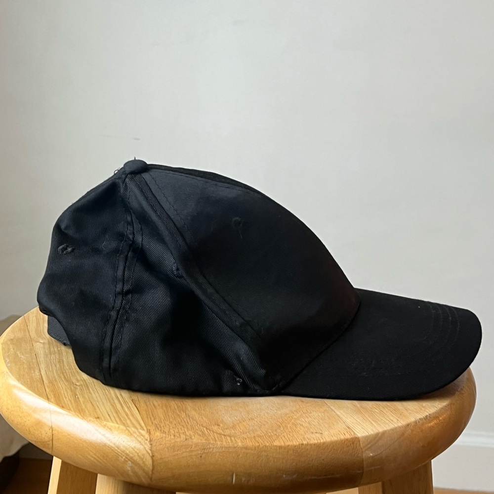 Black Cap - image 8